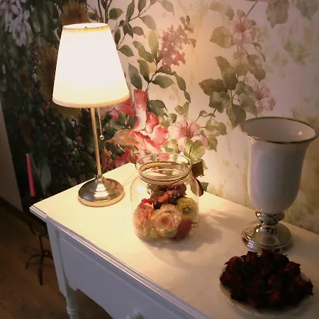 Apartment Soutterain - Mit Senkgarten *